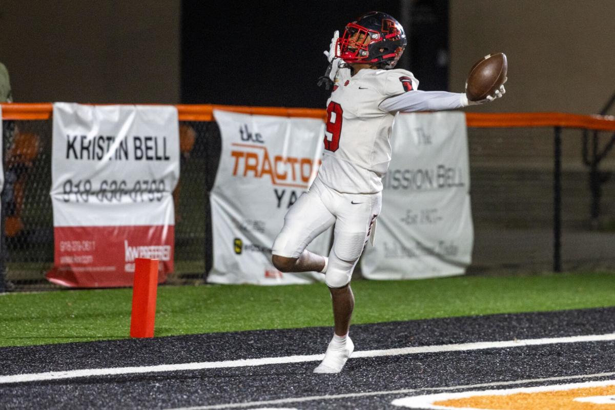 Del City's LaDainian Fields by Daniel Shular, Tulsa World 